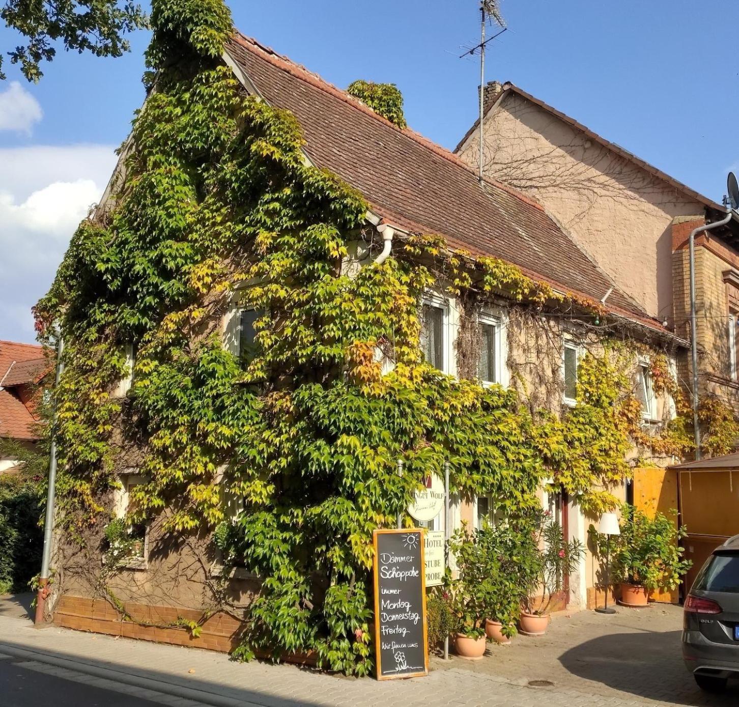 Weingut Weinstube Weinhotel Wolf Harxheim Extérieur photo